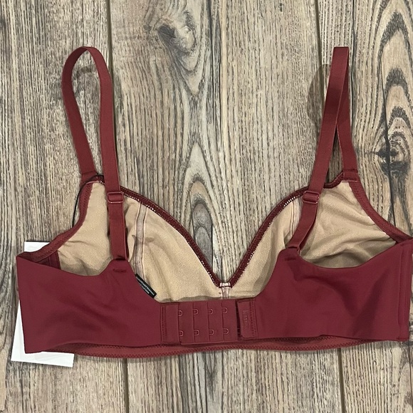 Knix Women's Gossamer Lace Bra in Dark Cherry size S+ NWT - Picture 3 of 12